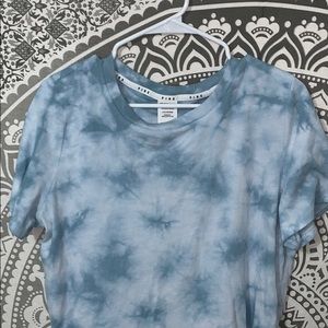 Victoria secrets pink tee